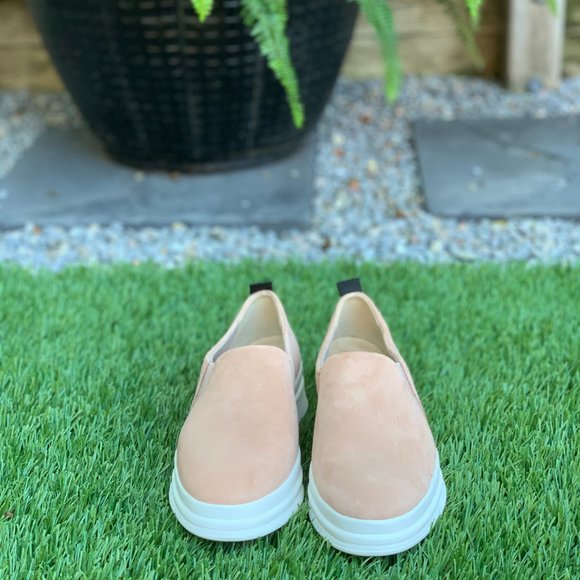 YOLA Sneaker - Vintage Mauve Suede by Naturalizer - Picture 2 of 10